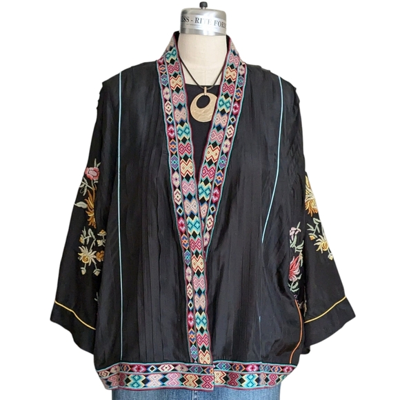 Johnny Was Eno Pintuck Silk Kimono